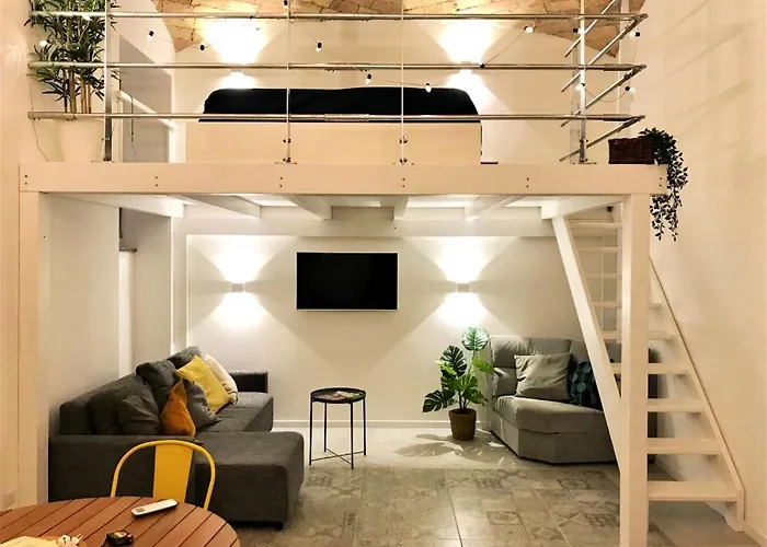 Beautifully Renovated Loft In Trastevere
